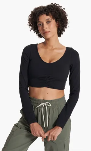 Vuori NWT Long-Sleeve Black Ruched Crop Top Bra Size M thumbnail 1