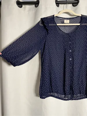 Pins And Needles Navy Blue and White Triangle Print Sheer Blouse Size Medium thumbnail 5