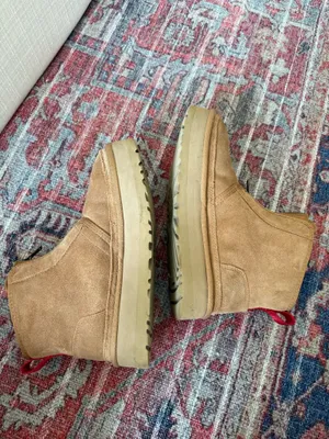 UGG Neumel Boots thumbnail 9