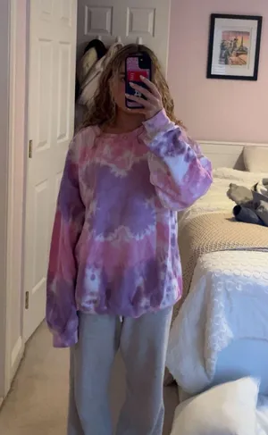 Urban Outfitters Crewneck thumbnail 2