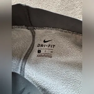 Nike Dri Fit Sweatpants thumbnail 4