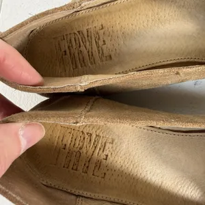 Frye Sz‎ 7.5 Loafer Suede Leather Kenzie Mic Stitch Pointed Toe Shoes Beige Tan thumbnail 8