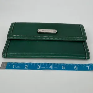 Michael Kors Hunter Green Leather Wallet One Size thumbnail 4