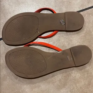 Tory Burch Terra Orange Patent Leather Thong Sandal thumbnail 7