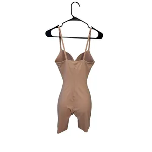 SKIMS Ultimate Body Push-Up Butt & Hip Enhancing Mid-Thigh Bodysuit Small Clay thumbnail 3