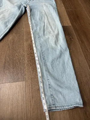 Universal Threads 90s High Rise Straight Jean - Size 4 thumbnail 4