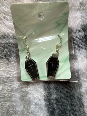 Set of 3 Assorted Gothic Skull and Coffin Enamel Dangle Earrings thumbnail 4