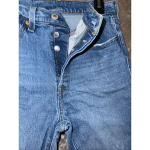 Levi’s 501 Distressed Medium Wash Button Fly Raw Hem Jeans Size 27 #774 thumbnail 8