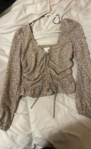 H&M Top thumbnail 3