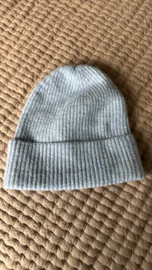 Light blue beanie thumbnail 3