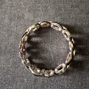Black & Silver Circles Fashion Bracelet Hidden Elastic Metal - Costume Jewelry thumbnail 3