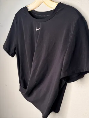 Nike Dri-Fit Black Cropped T-Shirt thumbnail 2