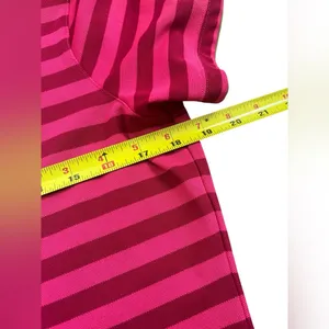 Ladies Nike Golf Short Sleeve Polo Pink Stripe Green Trim Size Medium thumbnail 5