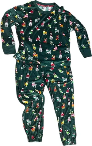 Festive Green Pajama Set for Women thumbnail 1