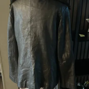 Excelled collection black leather jacket with fur trim around the neck size XL thumbnail 7