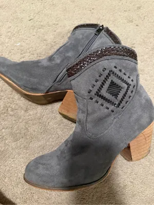 Vintage Havana Gray Suede Ankle Boots with Stacked Heel thumbnail 3
