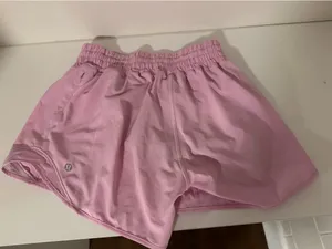 Lululemon Hotty Hot Shorts 4" thumbnail 2