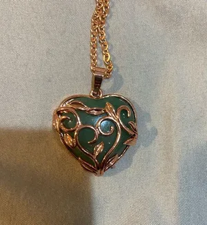 Green Adventurine Heart Rose Gold Necklace thumbnail 3