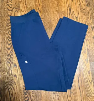 FIGS Scrub Pants cargo medium  thumbnail 1