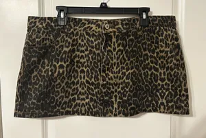 Cheetah/Leopard print denim skirt thumbnail 1