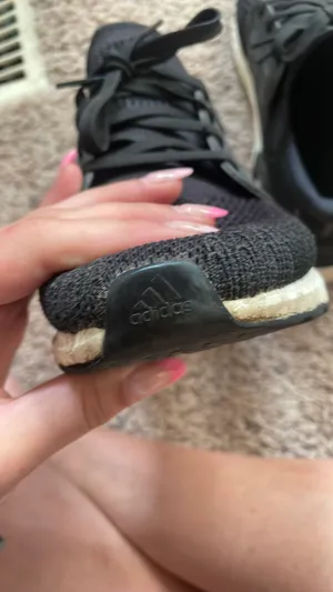 Adidas Black Ultraboost thumbnail 8