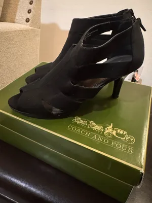 Coach & Four Womens Peep Toe Stilleto Heels size 10. thumbnail 1