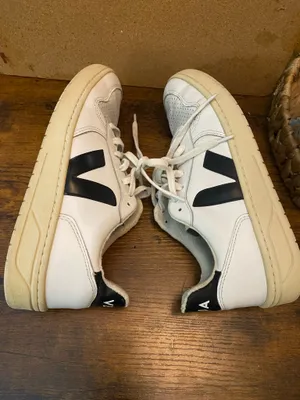 Veja V-10 Leather Sneakers White/Blue, Men's Size 8 thumbnail 5