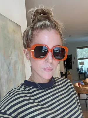 NWT orange square sunglasses with 100% UV protection thumbnail 2