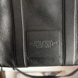 Marc Jacobs Leather Tote Bag thumbnail 3
