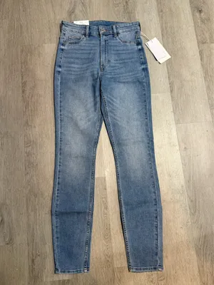 H&M ultra high waist skinny ankle jeans thumbnail 2