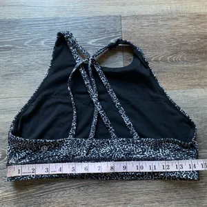 Lululemon Black and White Sports Bra 12 thumbnail 3