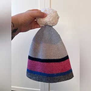 GAP Women's Striped Pom Pom Shimmery Winter Hat Beanie‎ One Size thumbnail 9