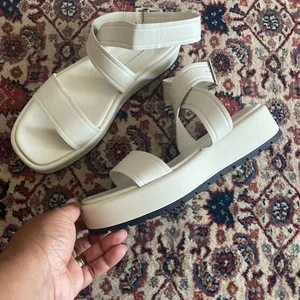 ZARA NWOT Flat Leather Sandal With Buckle Size 12 thumbnail 3