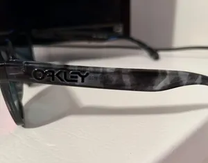 Oakley Sunglasses thumbnail 3