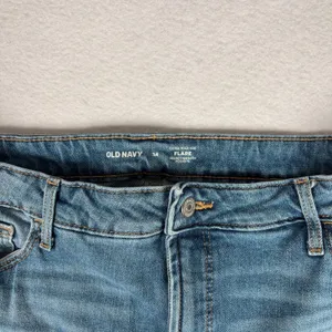 Old Navy Extra High Rise Flare Jeans Women's 14 Secret Smooth Pockets Y2k Casual thumbnail 3