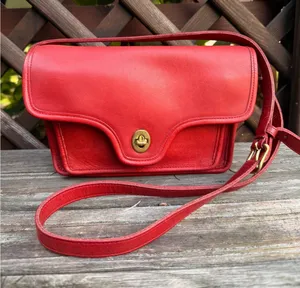 Vintage Coach Kent Bag Red Leather Crossbody Turnlock USA Made 1097-334 thumbnail 1
