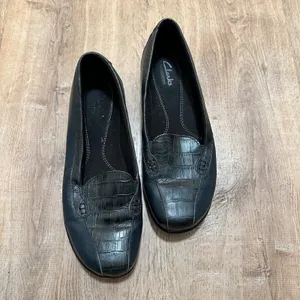 Clarks | Bendables Dark Blue Black Leather Croc Embossed Slip On Loafer Shoe, 8M thumbnail 2
