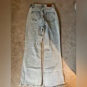 Nasty Gal cutout jeans thumbnail 3