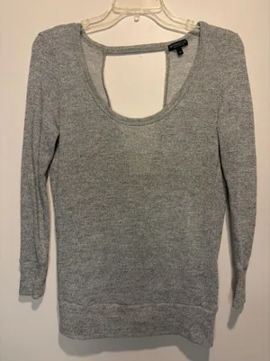 Beyond Yoga Cut Out V Drape Back Detail Long Sleeve Metallic Gold Cream Size XS thumbnail 1