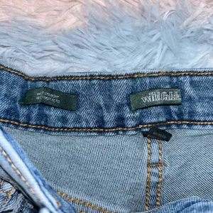 Wild Fable Light Wash High Rise Straight Leg Jeans thumbnail 4