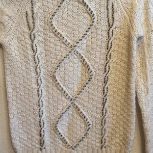 💋💋💋BOGOHO💋💋💋J.Crew Classic Cream Cable Knit Sweater-Small thumbnail 2