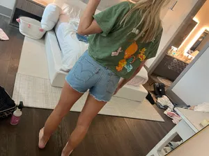 Levi's 501 Denim Shorts thumbnail 2