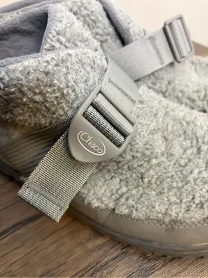 Chaco Ramble Fluff Slippers Women's size 9 Gray thumbnail 4