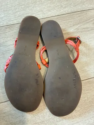 Coach Women’s Charleen Orange Thong Sandal Leather Size 6 thumbnail 8