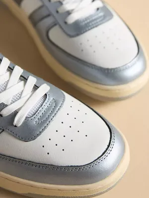 NWOT Gola Hawk II Metallic Sneakers in White/Silver thumbnail 3