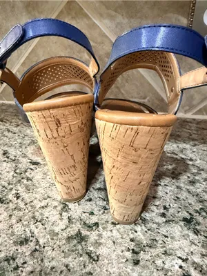 Tommy Hilfiger Navy Blue Cork Wedge Sandals Women’s Size 7.5 thumbnail 4