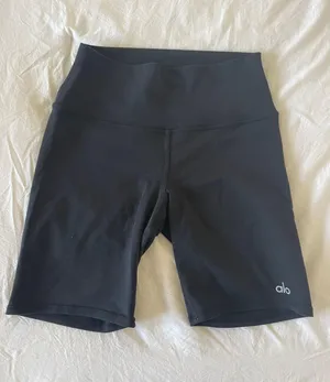 Alo Biker Shorts thumbnail 1