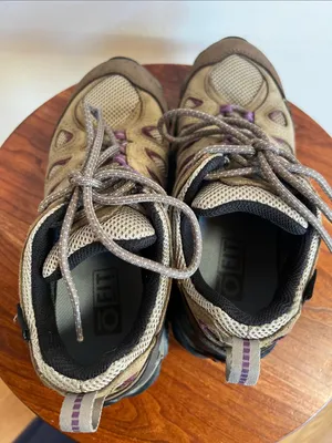 Oboz Women’s Athletic Trail Shoes in Tan and Purple size 7 thumbnail 6