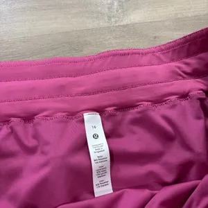 Lululemon Track That Mid-Rise Lined Short 5" Pink Lychee Women Size 14 thumbnail 2