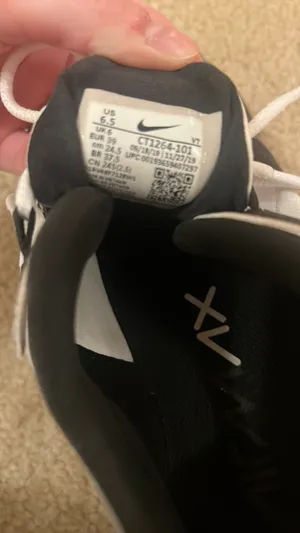 Nike Air Max Reacts thumbnail 4